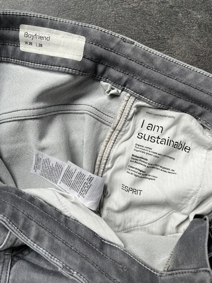 Jean boyfriend Esprit taille 26/28 - photo numéro 4