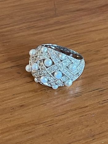 Belle bague avec perles TDD 56 vintage