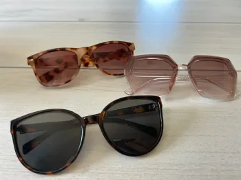Lot lunettes de soleil