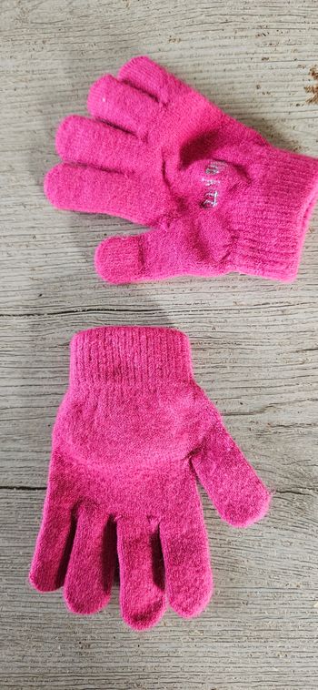 Paire de gants rose fushia, 5/8 ans, Hello Kitty