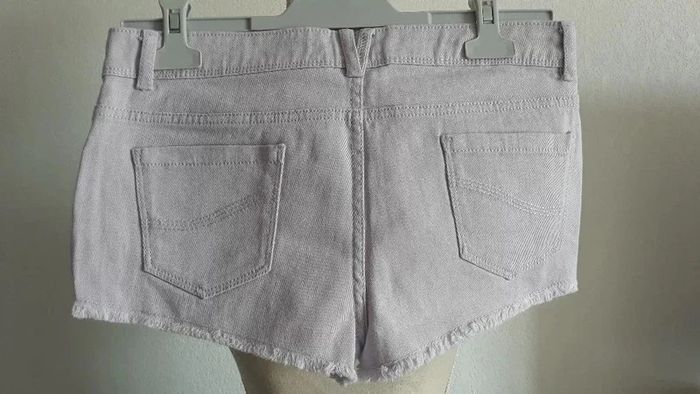 Mini short tout neuf Primark Taille 34 - photo numéro 3