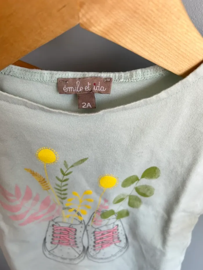 Ensemble tee shirt Émile et Ida + short Cyrillus fille 2-3 ans Tbe - photo numéro 2