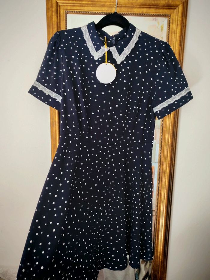 Robe kookai neuve taille 40 - photo numéro 2