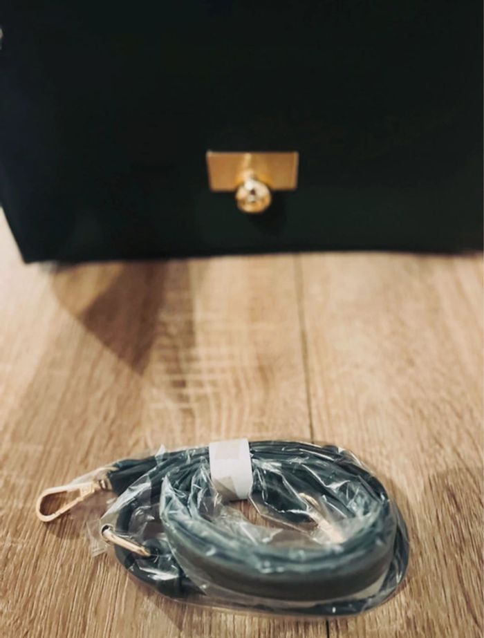 Sac à main original avec bandoulière - photo numéro 6