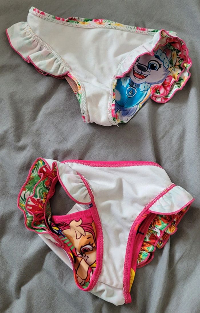 Lot 4 ans pour la plage ou piscine - photo numéro 4