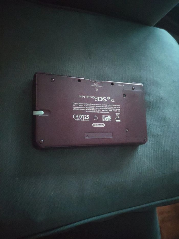 Nintendo ds i xl bordeaux en boite - photo numéro 8