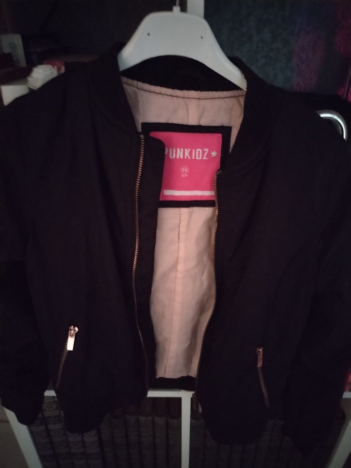 Jolie veste "Punkids" très peu portée