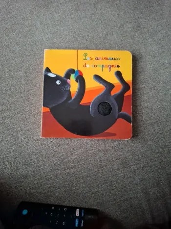 Livre à toucher "Les animaux de compagnie"