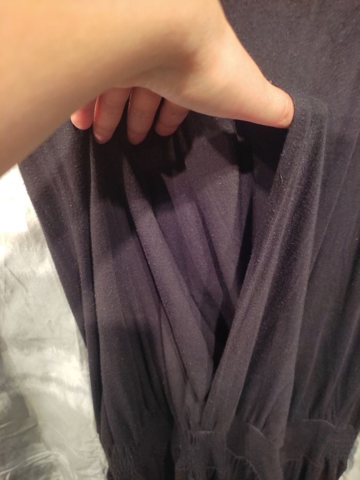 Robe noire de grossesse et d'allaitement taille 46 - photo numéro 5