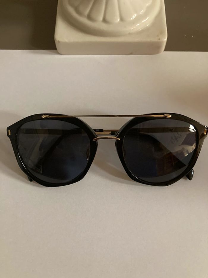 Lunettes de soleil  avec étui - photo numéro 3