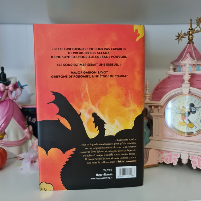 Livre Iron flame Rebecca Yarros tome 2 Fourth wing - photo numéro 4