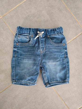 Short en jean Levi's