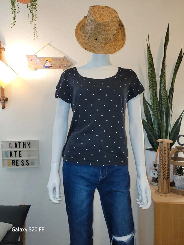 T shirt noir cœur - photo numéro 2