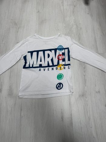 TEE shirt avengers 5 ans