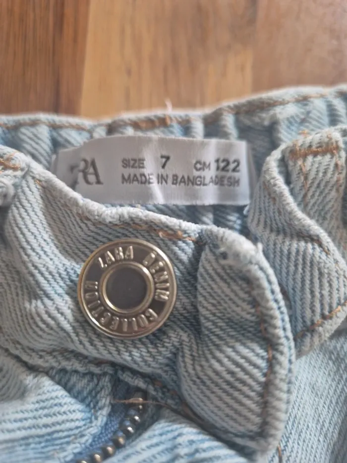 Short en jean Zara 7ans - photo numéro 3