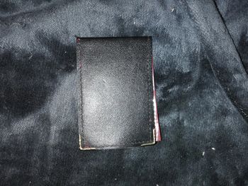 Porte carte noir et rouge