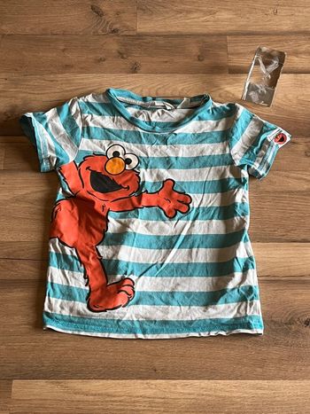 Je vend un tee shirt enfant 3/4 ans 98/104 cm bon état