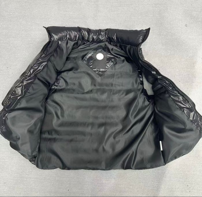 Doudoune sans manches grise (L) – Etat Neuf - photo numéro 3