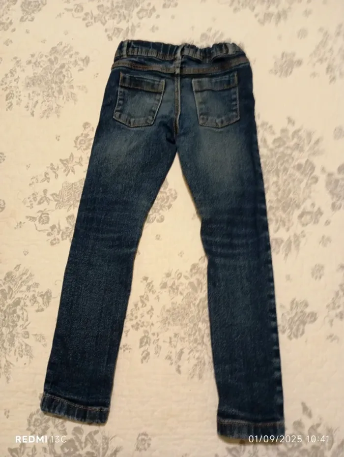 Jeans bleu marine. - photo numéro 3