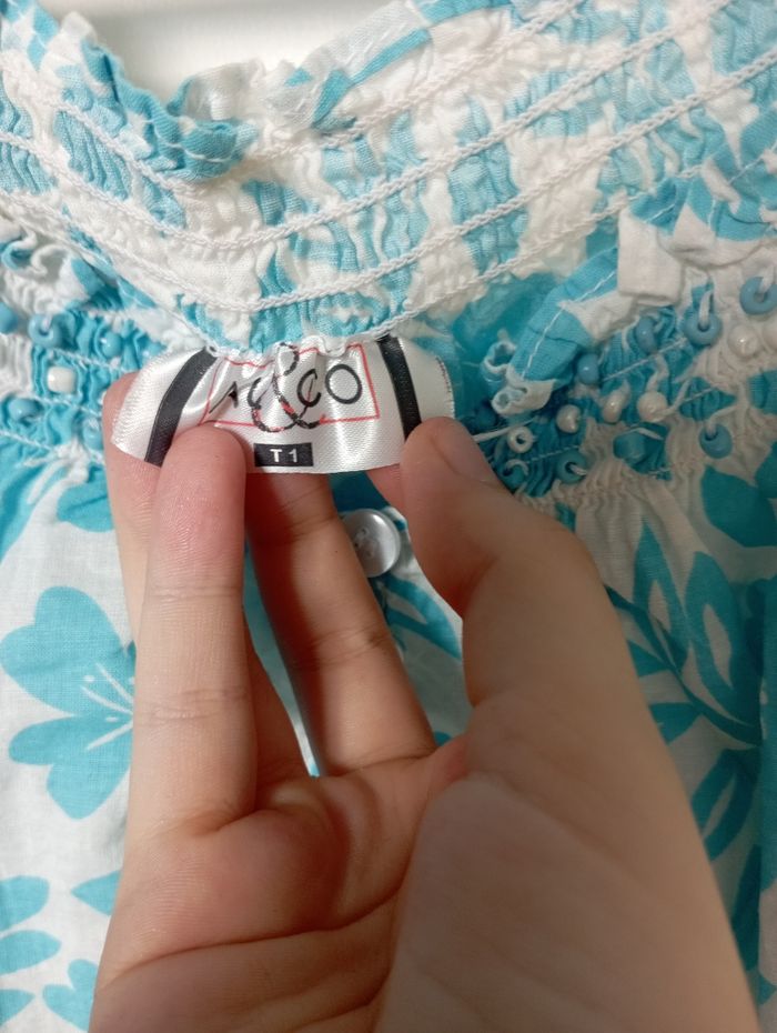 T-shirt bleu et blanc - photo numéro 4