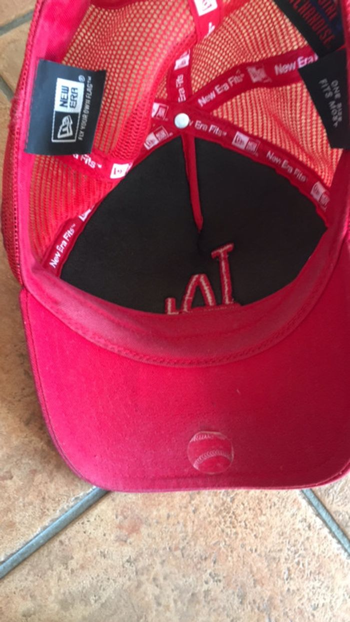 Casquette rouge LA one size (ajustable) en très bon état - photo numéro 6