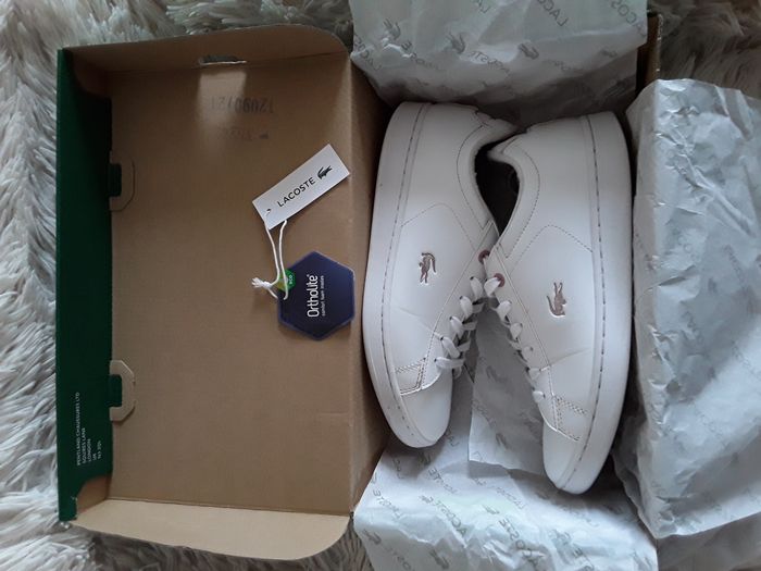 BASKETS LACOSTE POINTURE 39