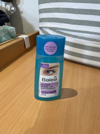 Démaquillant liquide pour les yeux