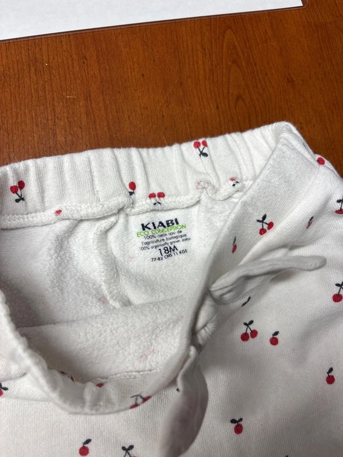 Pantalon blanc cerises 🍒 - photo numéro 3