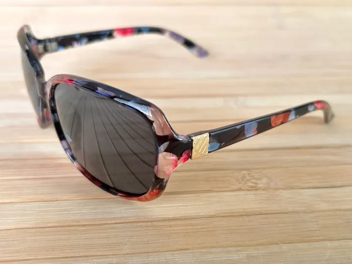 Paire de lunettes de soleil Fimilu multicolores. P*61-4 - photo numéro 4