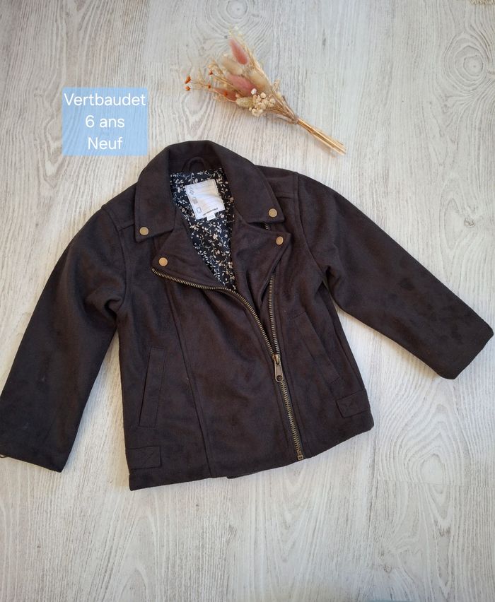 Veste perfecto  imitation daim noir et liberty fille Vertbaudet 6 ans – Neuve