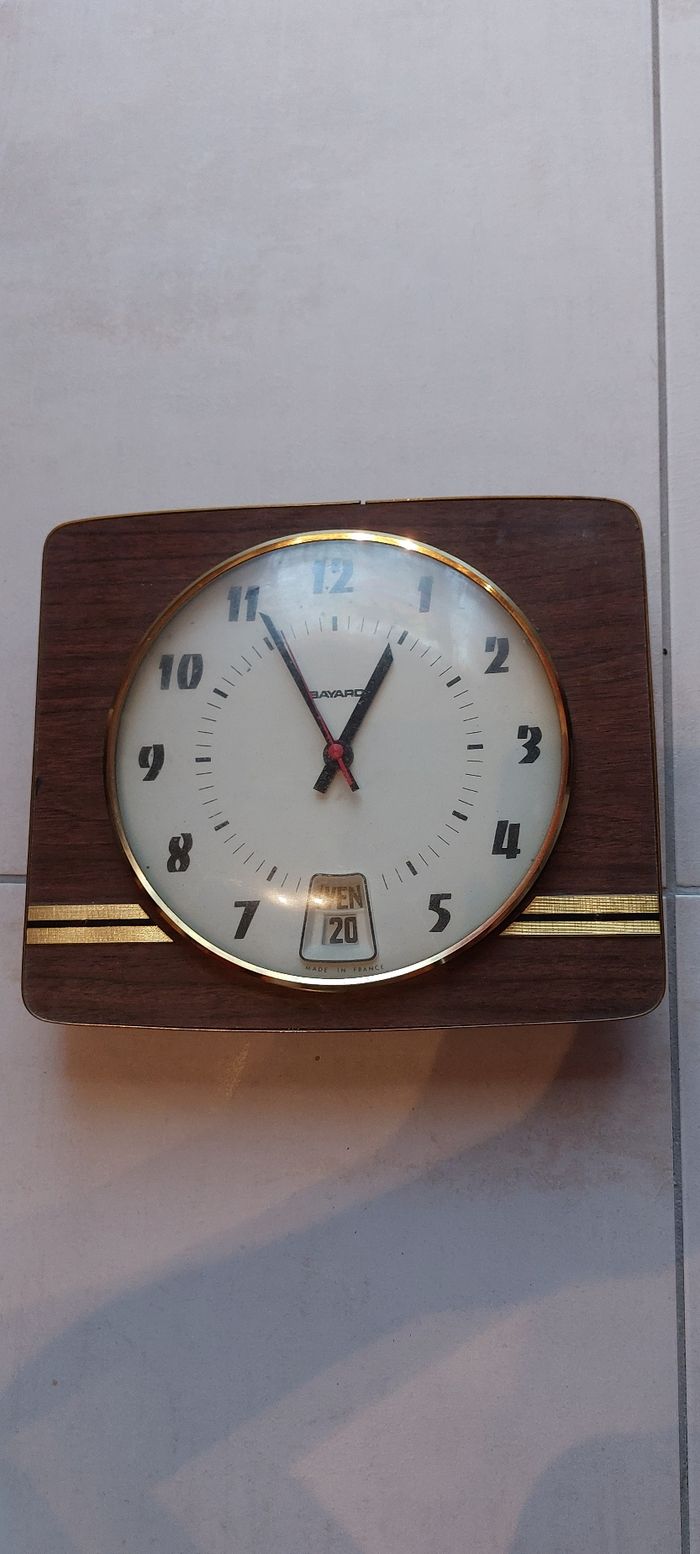 Pendule vintage en formica bayard - photo numéro 4