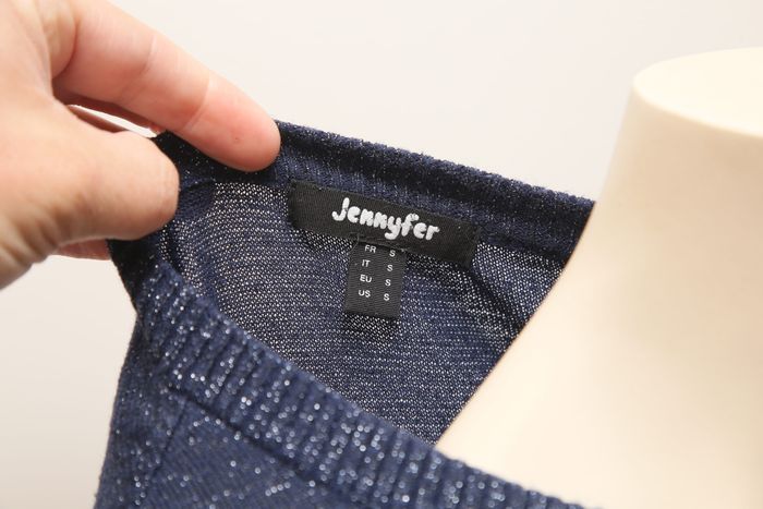 Petit pull pailleté - photo numéro 3