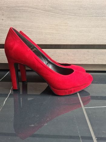 👠 chaussures/escarpins à talons T.39