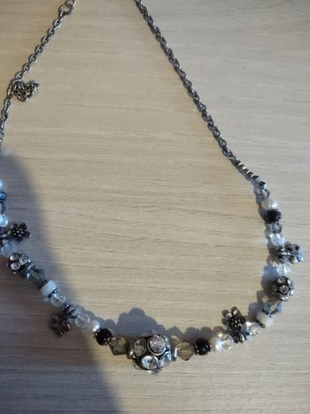 Collier argenté boule strass