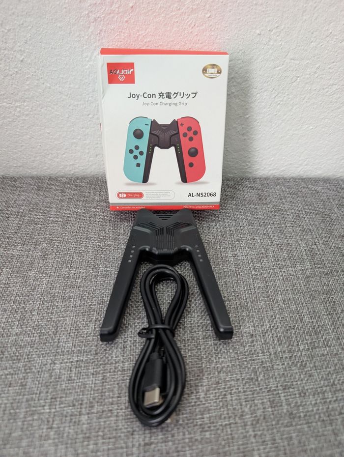 Manettes + support de charge pour manettes switch - photo numéro 4