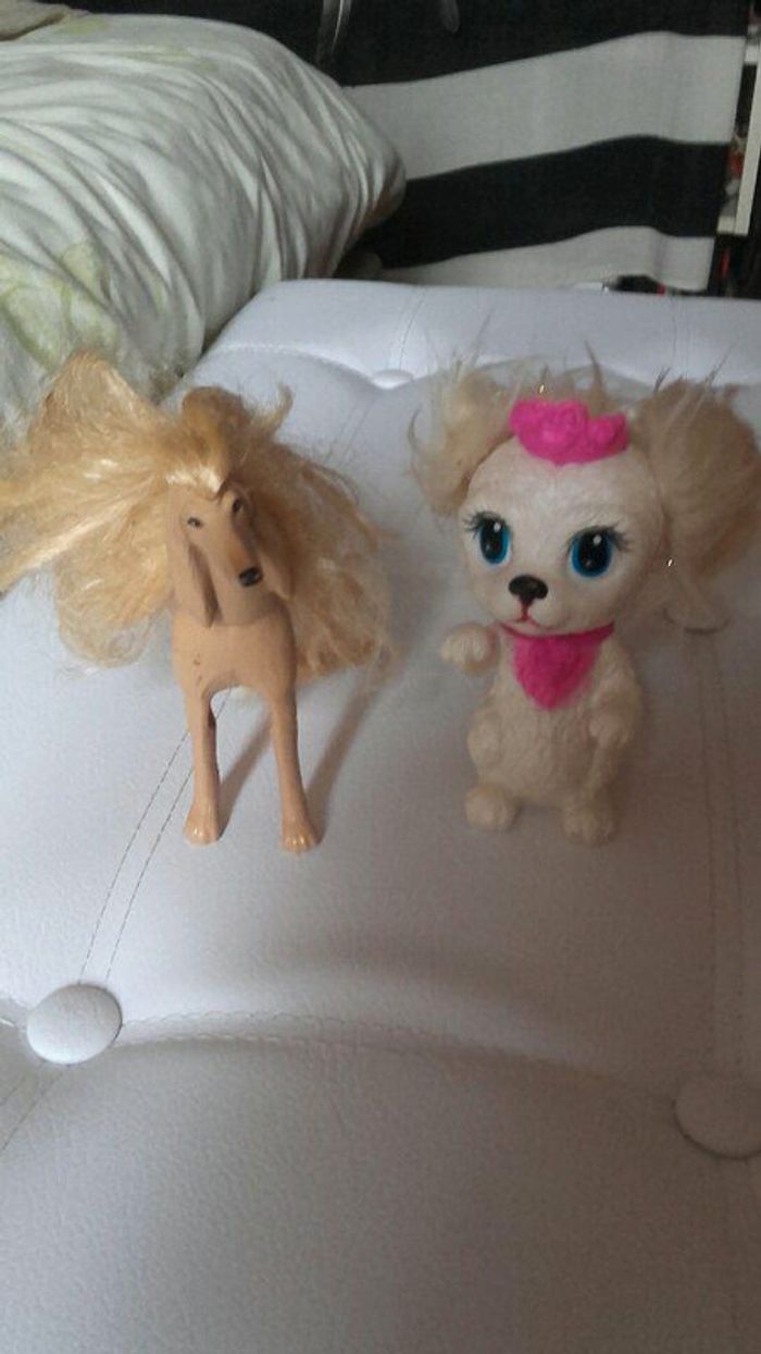 Figurines