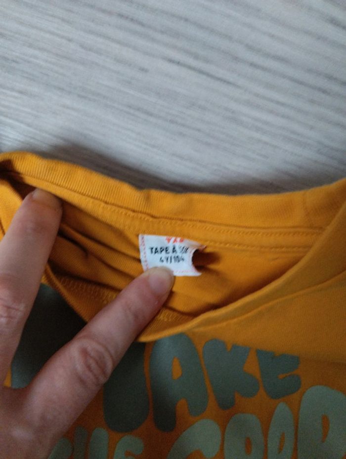 T shirt.4 ans - photo numéro 3