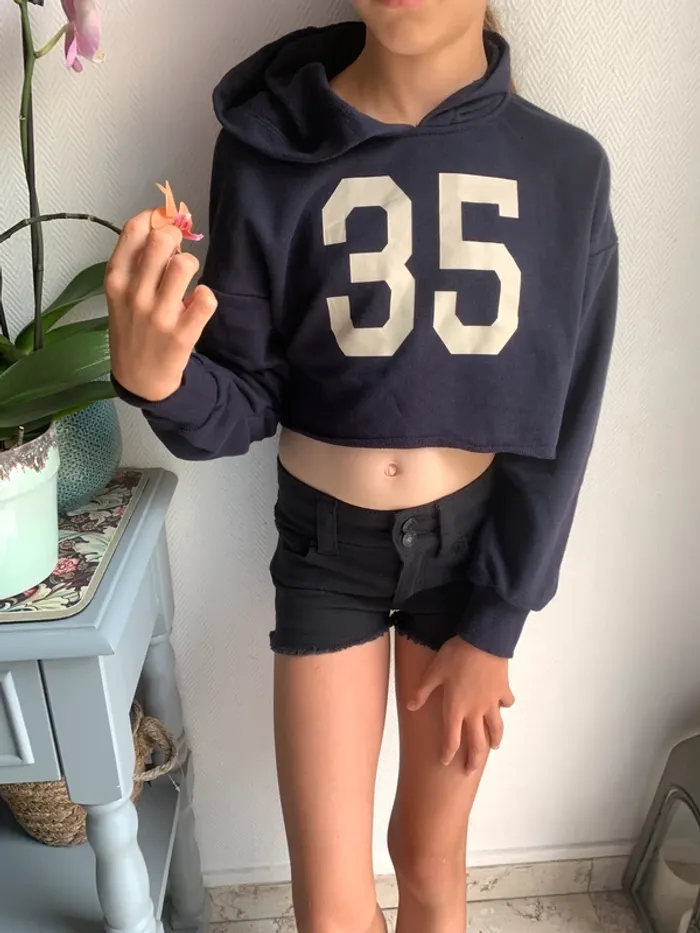 Ensemble sweat + short en jeans | neuf avec étiquette - photo numéro 3