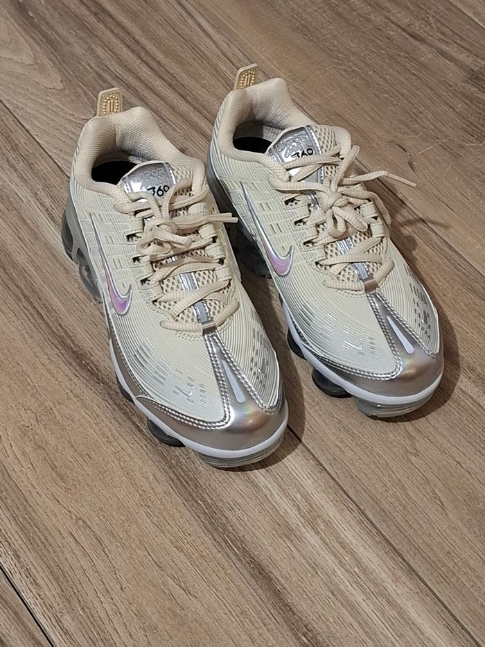 Magnifique baskets sneakers Nike Vapormax 360 édition limité femme fille sport - photo numéro 2