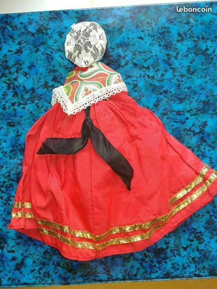 Poupée de collection 18 cm robe rouge doll - photo numéro 2