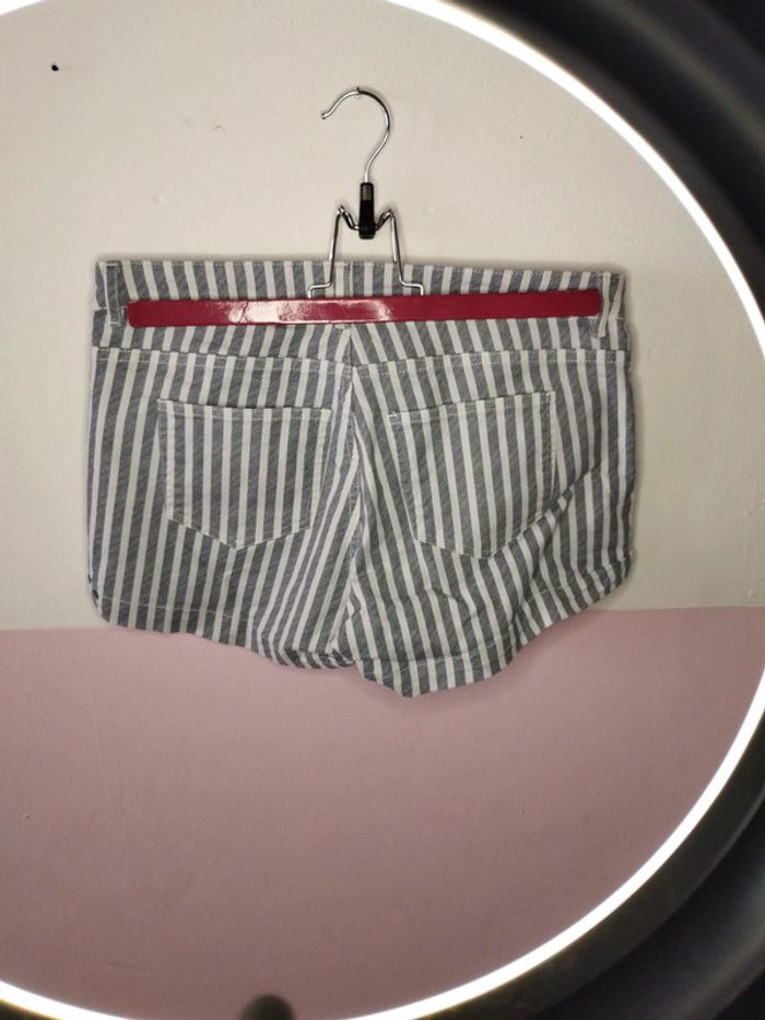 Short h&M taille 38 - photo numéro 4
