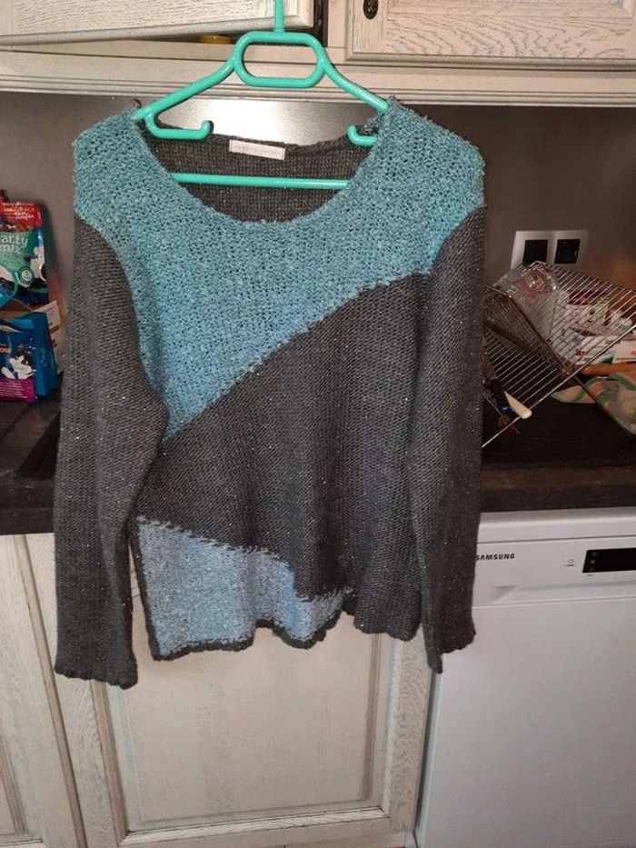 Pull – taille 5 – Armand Thiery – couleur gris, bleu avec fil argenté - photo numéro 3