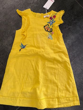 Robe catimini neuve étiquetée 4 ans