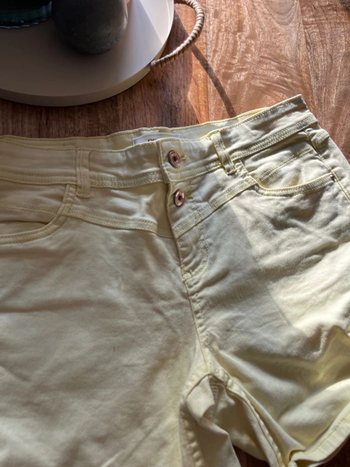 Short jaune pale Promod - photo numéro 2