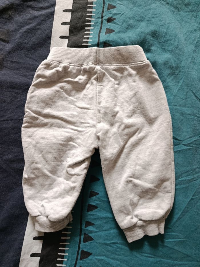 Pantalon de jogging bébé taille 6 mois - photo numéro 3