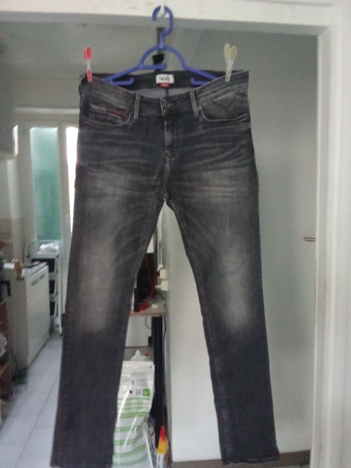Jean de marque Hilfiger taille 42