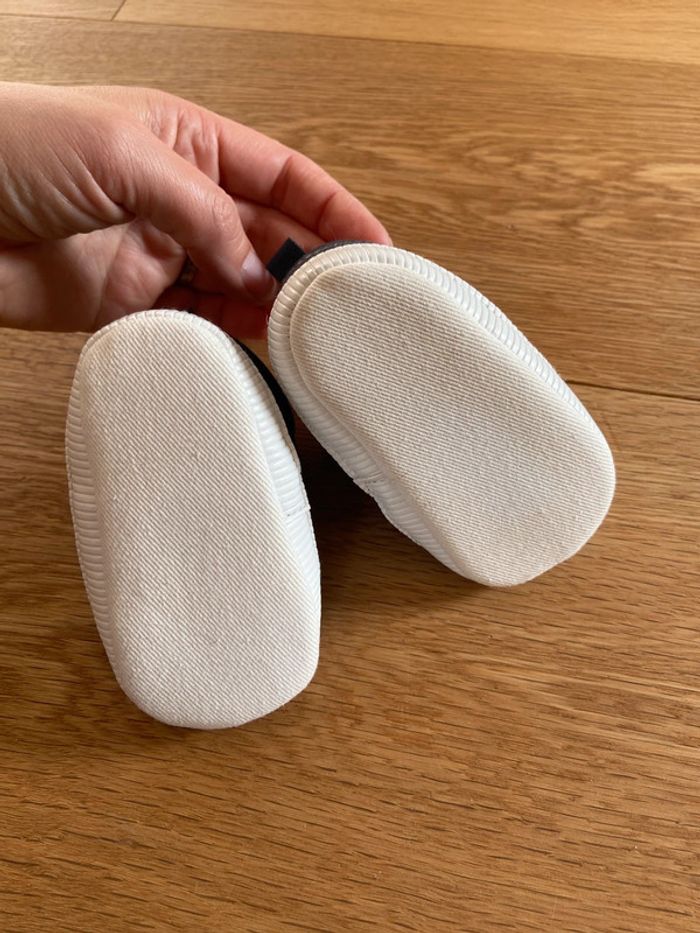 Chaussons fourrés bébé souples - photo numéro 2