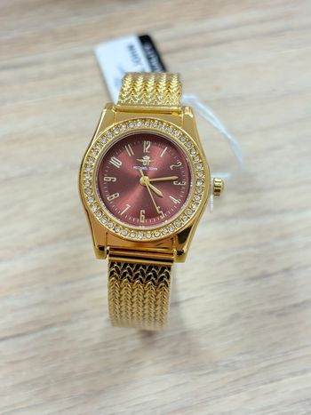 Montre femme dorée et bordeaux cadran rond avec strass