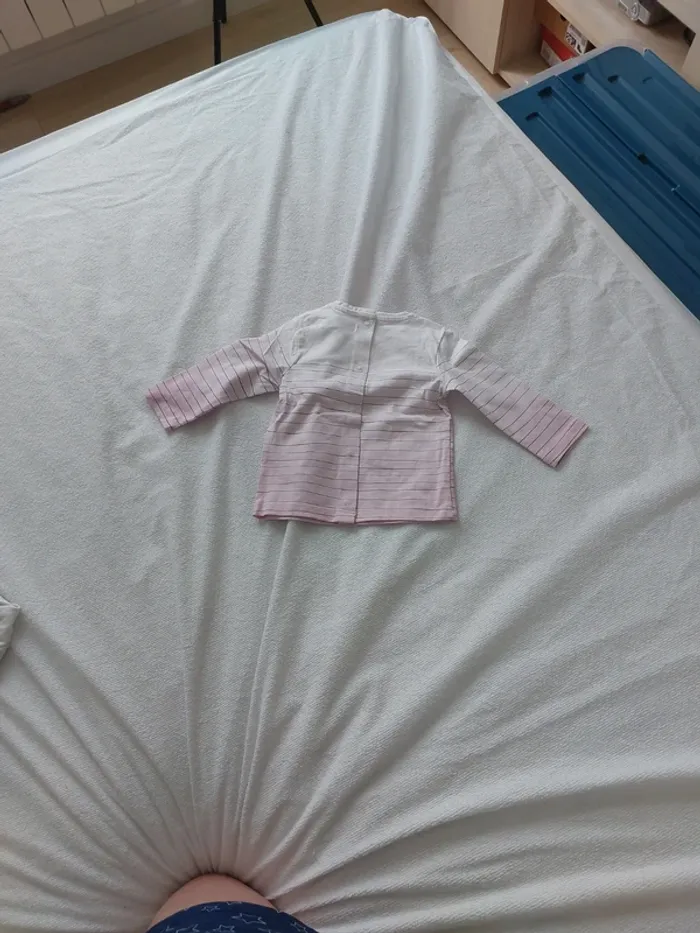 Tee-shirt manches longue 6mois - photo numéro 2