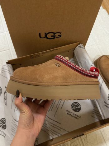 UGG Tazz II 41